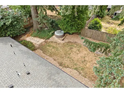 1996 Roberta Avenue S Salem OR 97302