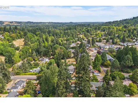 1996 Roberta Avenue S Salem OR 97302