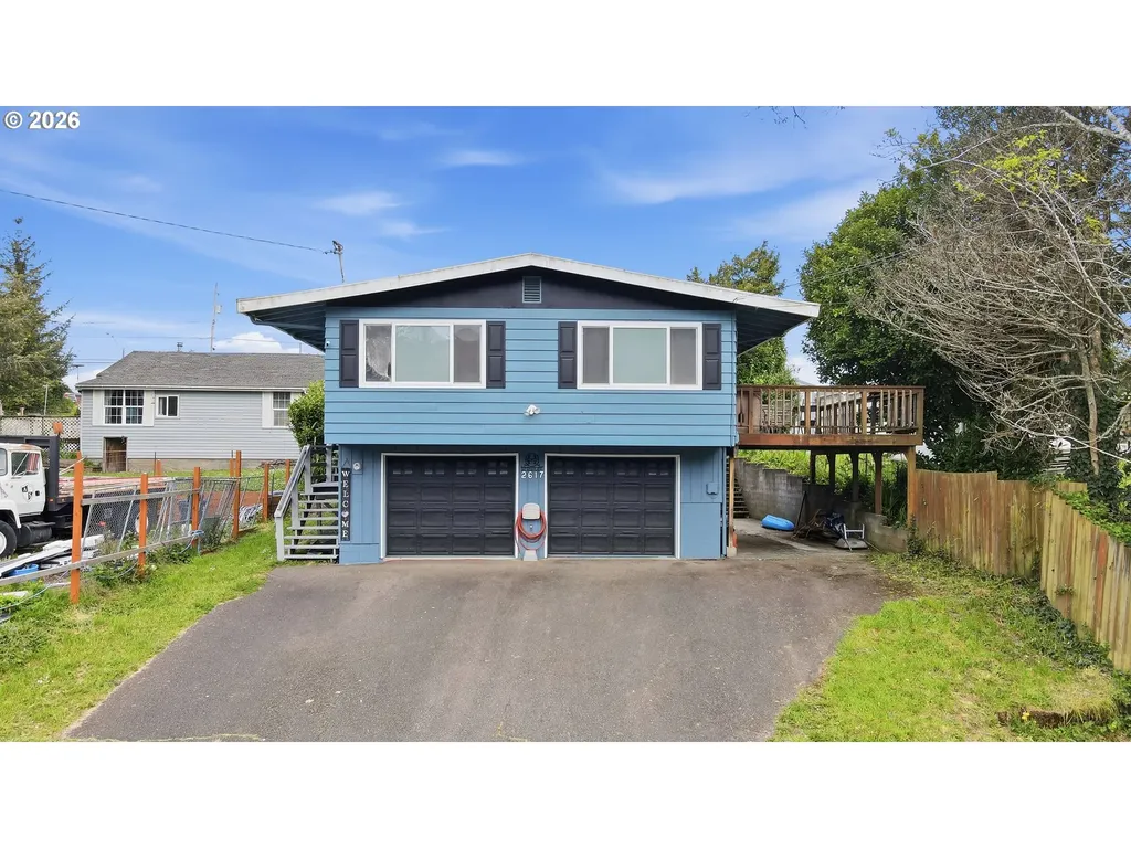2617 Union Avenue North Bend OR 97459