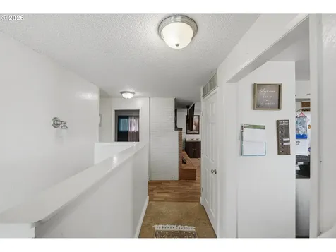 2617 Union Avenue North Bend OR 97459