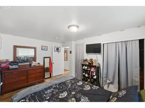 2617 Union Avenue North Bend OR 97459