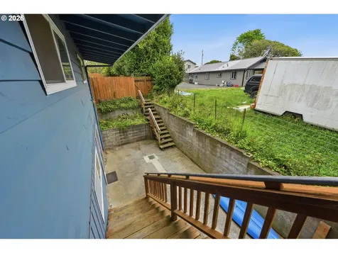 2617 Union Avenue North Bend OR 97459