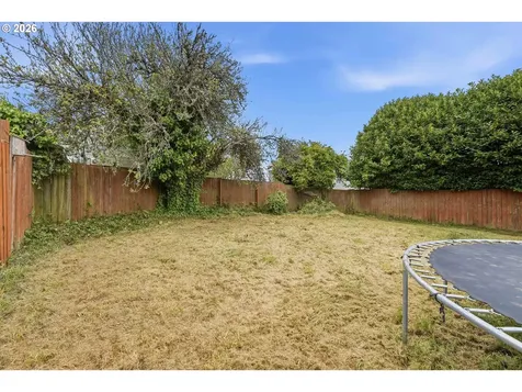 2617 Union Avenue North Bend OR 97459