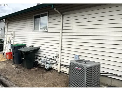 6844 SE Borwick Street Hillsboro OR 97123