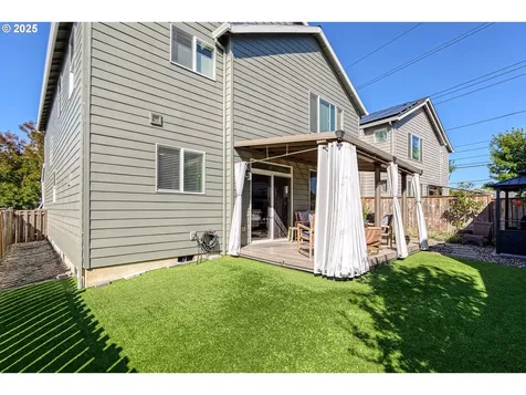 166 SE 30th Avenue Hillsboro OR 97123