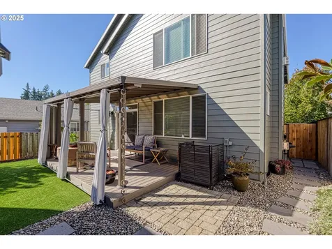 166 SE 30th Avenue Hillsboro OR 97123
