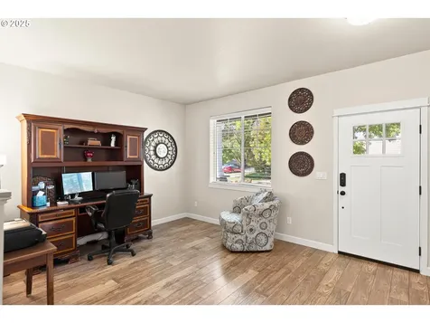 166 SE 30th Avenue Hillsboro OR 97123
