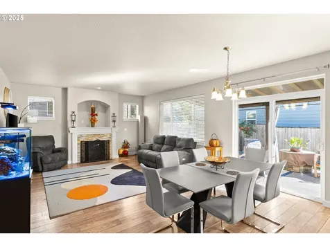 166 SE 30th Avenue Hillsboro OR 97123