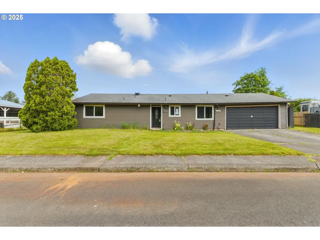 573 SW Harbor Place Warrenton OR 97146