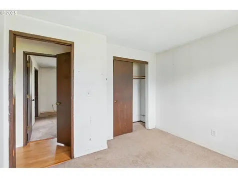 573 SW Harbor Place Warrenton OR 97146