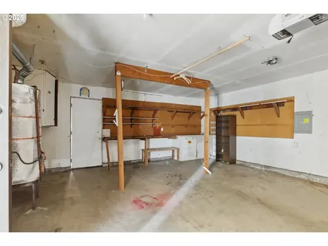 573 SW Harbor Place Warrenton OR 97146