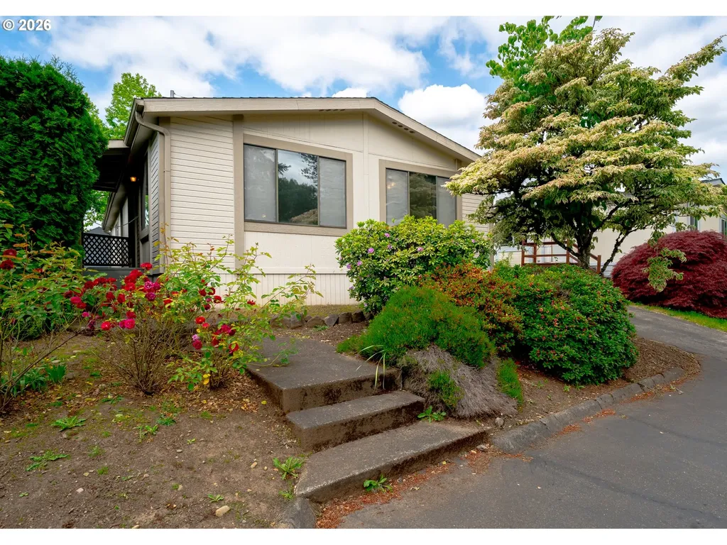 16354 SE 135th Avenue Clackamas OR 97015