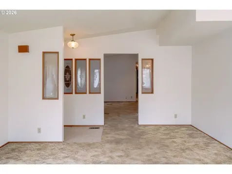 16354 SE 135th Avenue Clackamas OR 97015