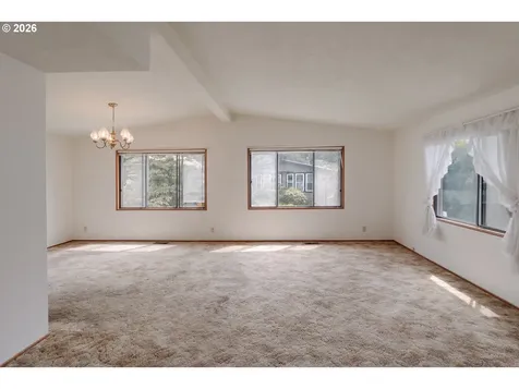 16354 SE 135th Avenue Clackamas OR 97015
