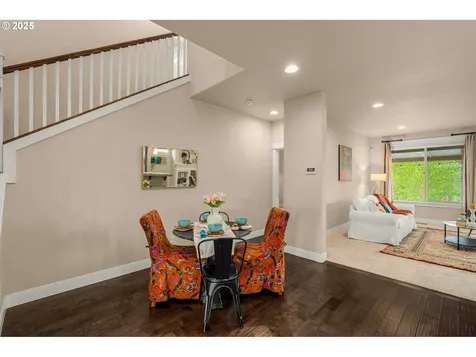 312 SE 13th Place Canby OR 97013