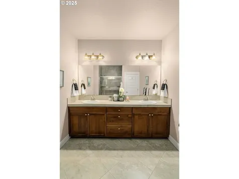 312 SE 13th Place Canby OR 97013