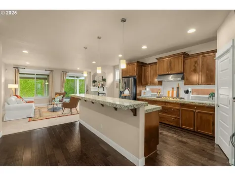 312 SE 13th Place Canby OR 97013