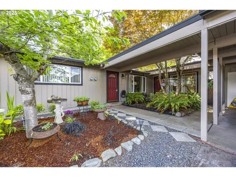 2710 Kalmia Street Eugene OR 97404