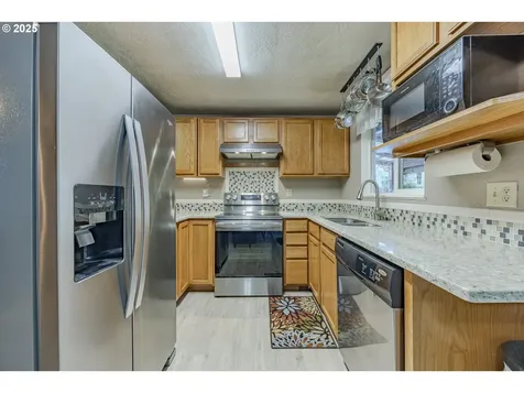2710 Kalmia Street Eugene OR 97404