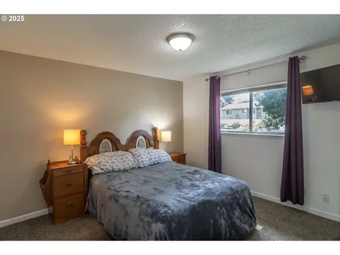 2050 Del Mar Drive Roseburg OR 97471
