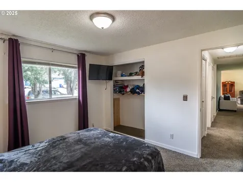 2050 Del Mar Drive Roseburg OR 97471