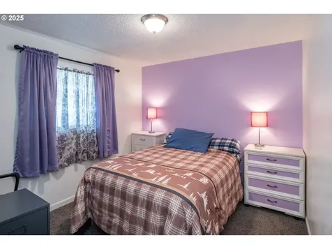 2050 Del Mar Drive Roseburg OR 97471