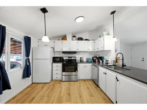 1949 SE Palmquist Road Gresham OR 97080