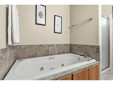 1350 SW Darci Drive Mcminnville OR 97128