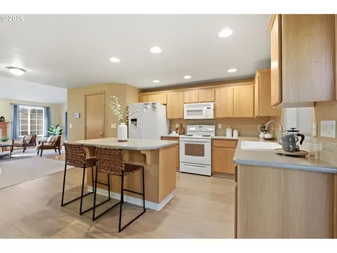 1350 SW Darci Drive Mcminnville OR 97128
