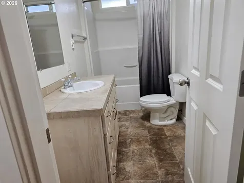 33802 Market Road Creswell OR 97426