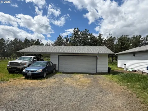 33802 Market Road Creswell OR 97426