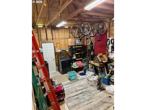 33802 Market Road Creswell OR 97426