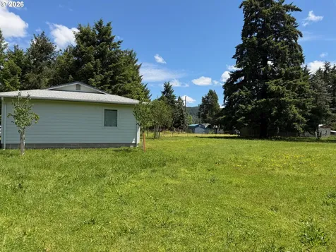 33802 Market Road Creswell OR 97426