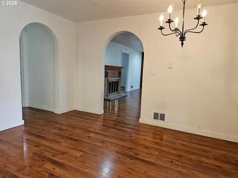 33802 Market Road Creswell OR 97426