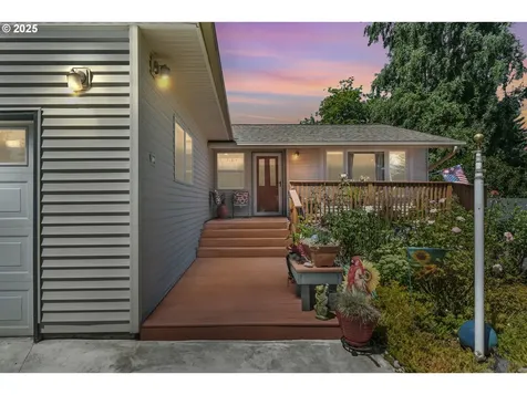 7506 NW 13th Avenue Vancouver WA 98665