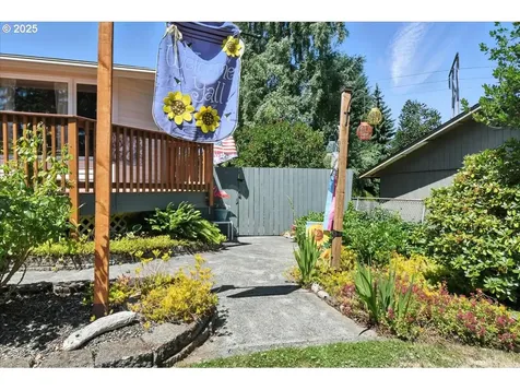 7506 NW 13th Avenue Vancouver WA 98665