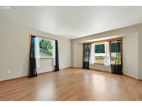 7506 NW 13th Avenue Vancouver WA 98665