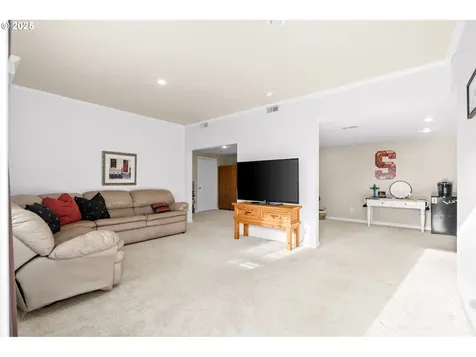 563 NW 21st Street Pendleton OR 97801