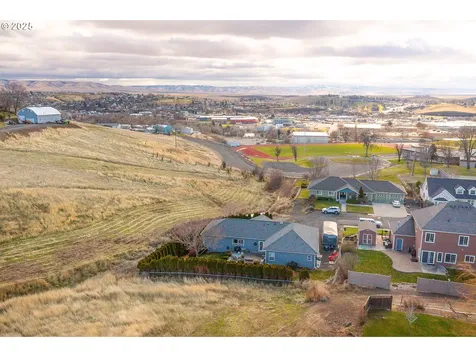 563 NW 21st Street Pendleton OR 97801