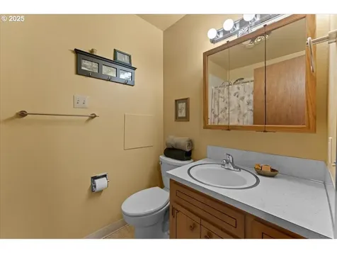 8895 SW Mcdonald Street Portland OR 97224