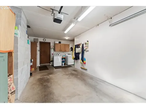 8895 SW Mcdonald Street Portland OR 97224