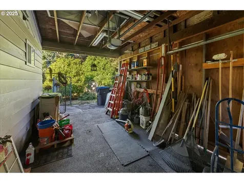 8895 SW Mcdonald Street Portland OR 97224
