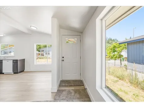 2154 Oregon Street St. Helens OR 97051