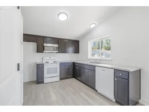 2154 Oregon Street St. Helens OR 97051