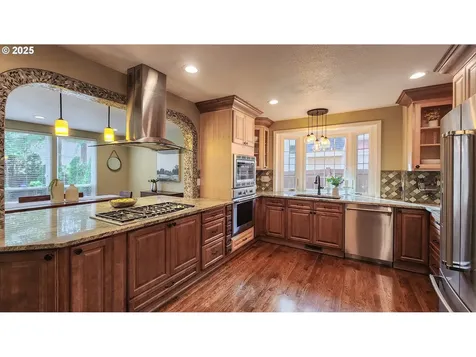 4466 Galewood Street Lake Oswego OR 97035