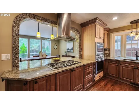 4466 Galewood Street Lake Oswego OR 97035