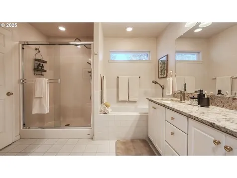4466 Galewood Street Lake Oswego OR 97035