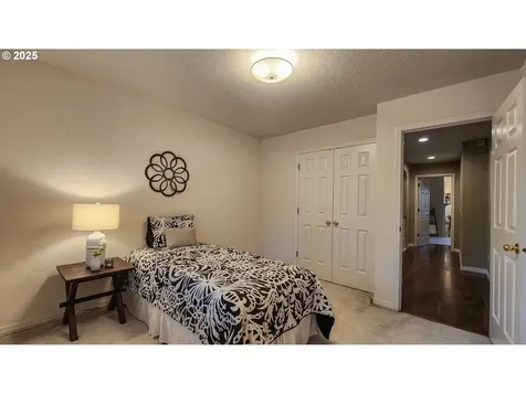 4466 Galewood Street Lake Oswego OR 97035