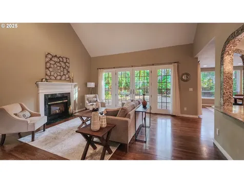 4466 Galewood Street Lake Oswego OR 97035