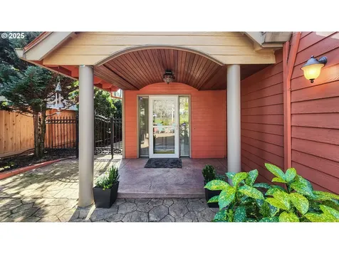 4466 Galewood Street Lake Oswego OR 97035